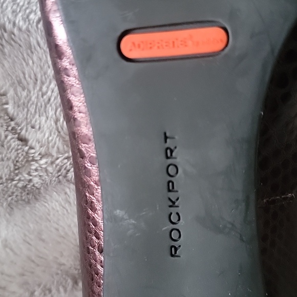 ROCKPORT TOTAL MOTION Brown Leather Pointed Toe Pump Heels Size 10M - Picture 11 of 12